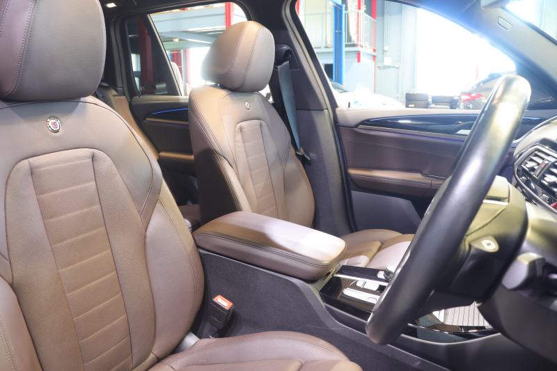 アルピナ XD3 ｵｰﾙﾗｯﾄﾞ　ﾄﾞﾗｲﾋﾞﾝｸﾞｱｼｽﾄﾌﾟﾗｽ ﾌﾞﾗｳﾝﾚｻﾞｰｼｰﾄ 全席ｼｰﾄﾋｰﾀｰ ﾗﾝﾊﾞｰS 高性能ﾌﾞﾚｰｷ ﾋﾟｱﾉﾌﾞﾗｯｸｲﾝﾃﾘｱ ﾊﾟﾉﾗﾏｻﾝﾙｰﾌ 第6世代iDriveﾅﾋﾞ ﾌﾙｾｸﾞTV harman/kardon ﾍｯﾄﾞｱｯﾌﾟD 360°ｶﾒﾗ  ｽﾃｱﾘﾝｸﾞﾋｰﾀｰ 専用ｴｱﾛ&20AW　2年保証