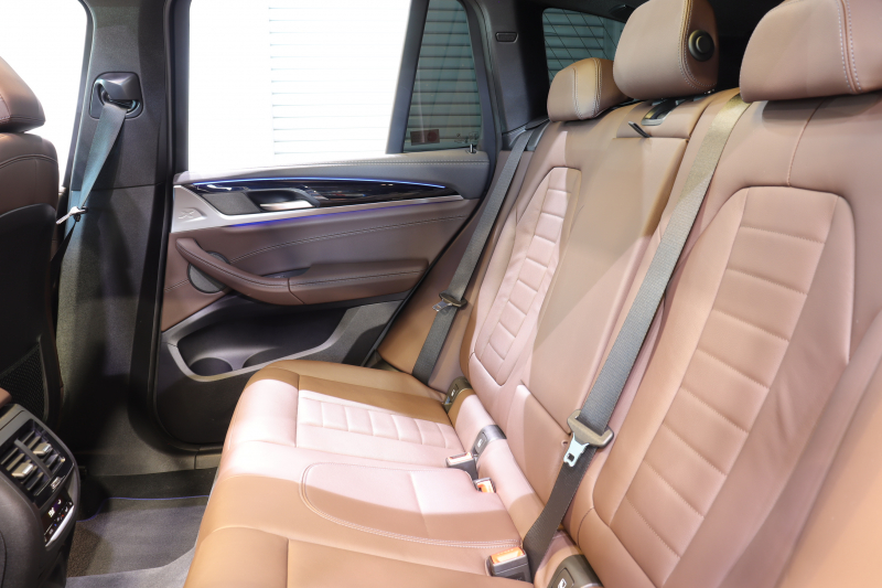 アルピナ XD3 ｵｰﾙﾗｯﾄﾞ　ﾄﾞﾗｲﾋﾞﾝｸﾞｱｼｽﾄﾌﾟﾗｽ ﾌﾞﾗｳﾝﾚｻﾞｰｼｰﾄ 全席ｼｰﾄﾋｰﾀｰ ﾗﾝﾊﾞｰS 高性能ﾌﾞﾚｰｷ ﾋﾟｱﾉﾌﾞﾗｯｸｲﾝﾃﾘｱ ﾊﾟﾉﾗﾏｻﾝﾙｰﾌ 第6世代iDriveﾅﾋﾞ ﾌﾙｾｸﾞTV harman/kardon ﾍｯﾄﾞｱｯﾌﾟD 360°ｶﾒﾗ  ｽﾃｱﾘﾝｸﾞﾋｰﾀｰ 専用ｴｱﾛ&20AW　2年保証