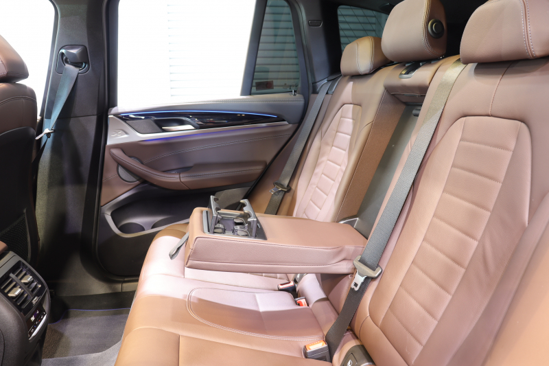 アルピナ XD3 ｵｰﾙﾗｯﾄﾞ　ﾄﾞﾗｲﾋﾞﾝｸﾞｱｼｽﾄﾌﾟﾗｽ ﾌﾞﾗｳﾝﾚｻﾞｰｼｰﾄ 全席ｼｰﾄﾋｰﾀｰ ﾗﾝﾊﾞｰS 高性能ﾌﾞﾚｰｷ ﾋﾟｱﾉﾌﾞﾗｯｸｲﾝﾃﾘｱ ﾊﾟﾉﾗﾏｻﾝﾙｰﾌ 第6世代iDriveﾅﾋﾞ ﾌﾙｾｸﾞTV harman/kardon ﾍｯﾄﾞｱｯﾌﾟD 360°ｶﾒﾗ  ｽﾃｱﾘﾝｸﾞﾋｰﾀｰ 専用ｴｱﾛ&20AW　2年保証