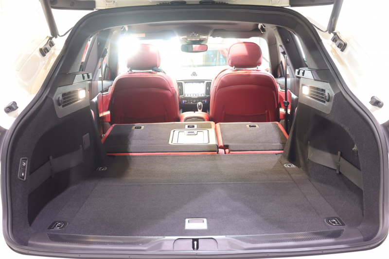 マセラティ レヴァンテ S　赤革 全席ｼｰﾄﾋｰﾀｰ ﾍﾞﾝﾁﾚｰﾀｰ ﾊﾟﾉﾗﾏｻﾝﾙｰﾌ 8.4ｲﾝﾁﾀｯﾁｺﾝﾄﾛｰﾙﾅﾋﾞ CarPlay ﾌﾙｾｸﾞTV ﾌﾟｯｼｭｽﾀｰﾄ ｱｸﾃｨﾌﾞｸﾙｺﾝ ﾚｰﾝｷｰﾌﾟ ﾌﾞﾗｲﾝﾄﾞｽﾎﾟｯﾄ ﾄﾗﾌｨｯｸｻｲﾝｱｼｽﾄ 360ｶﾒﾗ 自動ﾘｱｹﾞｰﾄ 21ｲﾝﾁｱﾝﾃｰｵｱﾙﾐ　2年保証