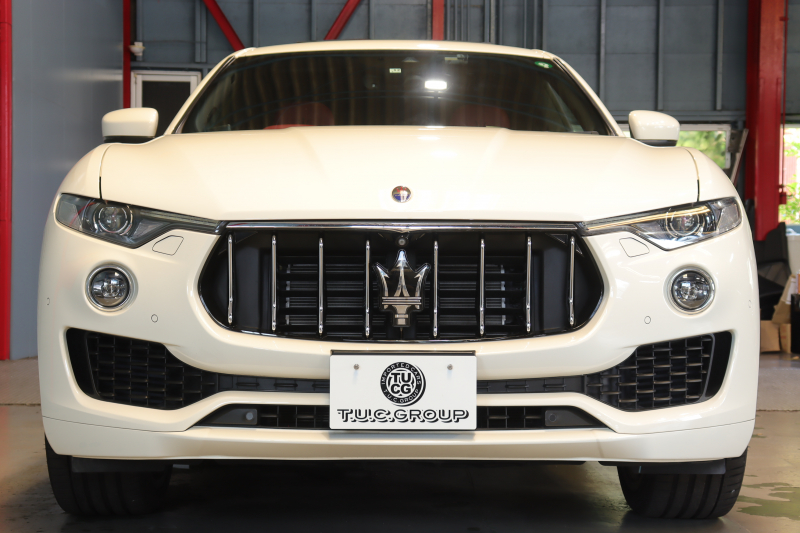 マセラティ レヴァンテ S　赤革 全席ｼｰﾄﾋｰﾀｰ ﾍﾞﾝﾁﾚｰﾀｰ ﾊﾟﾉﾗﾏｻﾝﾙｰﾌ 8.4ｲﾝﾁﾀｯﾁｺﾝﾄﾛｰﾙﾅﾋﾞ CarPlay ﾌﾙｾｸﾞTV ﾌﾟｯｼｭｽﾀｰﾄ ｱｸﾃｨﾌﾞｸﾙｺﾝ ﾚｰﾝｷｰﾌﾟ ﾌﾞﾗｲﾝﾄﾞｽﾎﾟｯﾄ ﾄﾗﾌｨｯｸｻｲﾝｱｼｽﾄ 360ｶﾒﾗ 自動ﾘｱｹﾞｰﾄ 21ｲﾝﾁｱﾝﾃｰｵｱﾙﾐ　2年保証