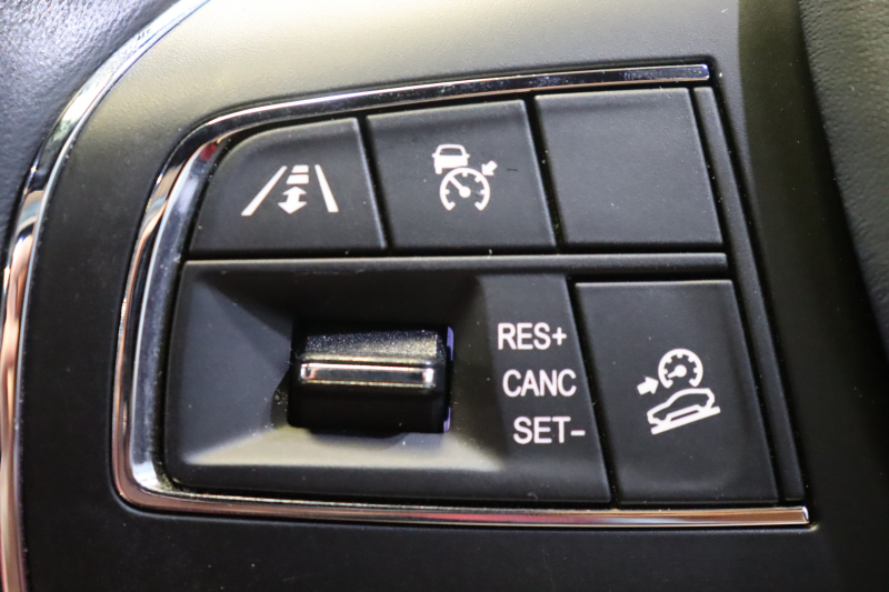 マセラティ レヴァンテ S　赤革 全席ｼｰﾄﾋｰﾀｰ ﾍﾞﾝﾁﾚｰﾀｰ ﾊﾟﾉﾗﾏｻﾝﾙｰﾌ 8.4ｲﾝﾁﾀｯﾁｺﾝﾄﾛｰﾙﾅﾋﾞ CarPlay ﾌﾙｾｸﾞTV ﾌﾟｯｼｭｽﾀｰﾄ ｱｸﾃｨﾌﾞｸﾙｺﾝ ﾚｰﾝｷｰﾌﾟ ﾌﾞﾗｲﾝﾄﾞｽﾎﾟｯﾄ ﾄﾗﾌｨｯｸｻｲﾝｱｼｽﾄ 360ｶﾒﾗ 自動ﾘｱｹﾞｰﾄ 21ｲﾝﾁｱﾝﾃｰｵｱﾙﾐ　2年保証