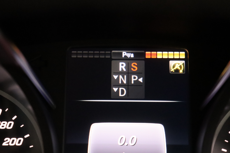 メルセデスベンツ Vクラス V260 ｱﾊﾞﾝｷﾞｬﾙﾄﾞ ﾛﾝｸﾞ AMGﾗｲﾝ ｴｸｽｸﾙｰｼﾌﾞｼｰﾄPKG ﾚｰﾀﾞｰSP　105台限定 黒革 ﾊﾟﾉﾗﾏｻﾝﾙｰﾌ 8.4ｲﾝﾁﾜｲﾄﾞﾅﾋﾞ Burmesterｻｳﾝﾄﾞ Carrozeriaﾘｱﾓﾆﾀｰ 2列目ｴｸｽｸﾙｰｼﾌﾞｼｰﾄ ｼｰﾄﾋｰﾀｰ ﾍﾞﾝﾁﾚｰﾀｰ ﾏｯｻｰｼﾞ 冷蔵庫付ｾﾝﾀｰｺﾝｿｰﾙ　2年保証