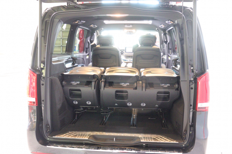 メルセデスベンツ Vクラス V260 ｱﾊﾞﾝｷﾞｬﾙﾄﾞ ﾛﾝｸﾞ AMGﾗｲﾝ ｴｸｽｸﾙｰｼﾌﾞｼｰﾄPKG ﾚｰﾀﾞｰSP　105台限定 黒革 ﾊﾟﾉﾗﾏｻﾝﾙｰﾌ 8.4ｲﾝﾁﾜｲﾄﾞﾅﾋﾞ Burmesterｻｳﾝﾄﾞ Carrozeriaﾘｱﾓﾆﾀｰ 2列目ｴｸｽｸﾙｰｼﾌﾞｼｰﾄ ｼｰﾄﾋｰﾀｰ ﾍﾞﾝﾁﾚｰﾀｰ ﾏｯｻｰｼﾞ 冷蔵庫付ｾﾝﾀｰｺﾝｿｰﾙ　2年保証