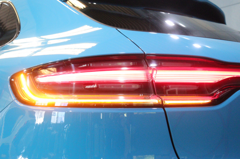 ポルシェ マカン ｽﾎﾟｰﾂｸﾛﾉ&ｽﾎﾟｰﾂﾃﾞｻﾞｲﾝPKG　1ｵｰﾅｰ 後期ﾓﾃﾞﾙ PASM ｴｱｻｽ 黒革 PCMﾅﾋﾞ BOSEｻｳﾝﾄﾞ CarPlay PDLS付LEDﾍｯﾄﾞﾗｲﾄ ACC ﾚｰﾝﾁｪﾝｼﾞｱｼｽﾄ LDW 360ｶﾒﾗ ｴﾝﾄﾘｰﾄﾞﾗｲﾌﾞ 前後席ﾋｰﾀｰ ﾃｨﾝﾃｯﾄﾞﾃｰﾙﾗﾝﾌﾟ ｽﾎﾟｰﾂﾌﾟﾗｽ　2年保証