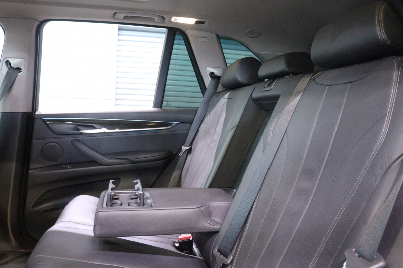 BMW X5 xDrive 35d Xﾗｲﾝ ｾﾚｸﾄPKG　ﾄﾞﾗｲﾋﾞﾝｸﾞｱｼｽﾄﾌﾟﾗｽ ACC 黒革 ﾊﾟﾉﾗﾏｻﾝﾙｰﾌ 第5世代iDriveﾅﾋﾞ 前後ｼｰﾄﾋｰﾀｰ ﾗﾝﾊﾞｰｻﾎﾟｰﾄ ｿﾌﾄｸﾛｰｽﾞﾄﾞｱ LEDﾍｯﾄﾞﾗｲﾄ ACC 360ｶﾒﾗ ｺﾝﾌｫｰﾄｱｸｾｽ Xﾗｲﾝ専用ｴｸｽﾃﾘｱ　2年保証