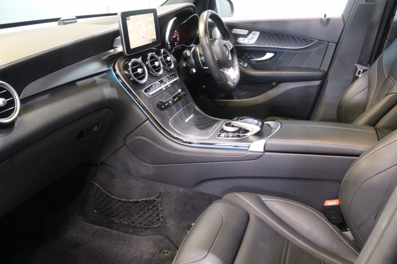 AMG GLC GLC63 4MATIC+ ﾚｻﾞｰｴｸｽｸﾙｰｼﾌﾞPKG ﾚｰﾀﾞｰSP　黒ﾅｯﾊﾟ革 ﾊﾟﾉﾗﾏｻﾝﾙｰﾌ 8.4ｲﾝﾁﾜｲﾄﾞﾅﾋﾞ ﾌﾙｾｸﾞTV Burmesterｻｳﾝﾄﾞ ﾍｯﾄﾞｱｯﾌﾟﾃﾞｨｽﾌﾟﾚｲ LEDﾍｯﾄﾞﾗｲﾄ 自動ﾘｱｹﾞｰﾄ AMGﾗｲﾄﾞｺﾝﾄﾛｰﾙｻｽ AMGｴｱﾛ&20ｲﾝﾁAW　2年保証