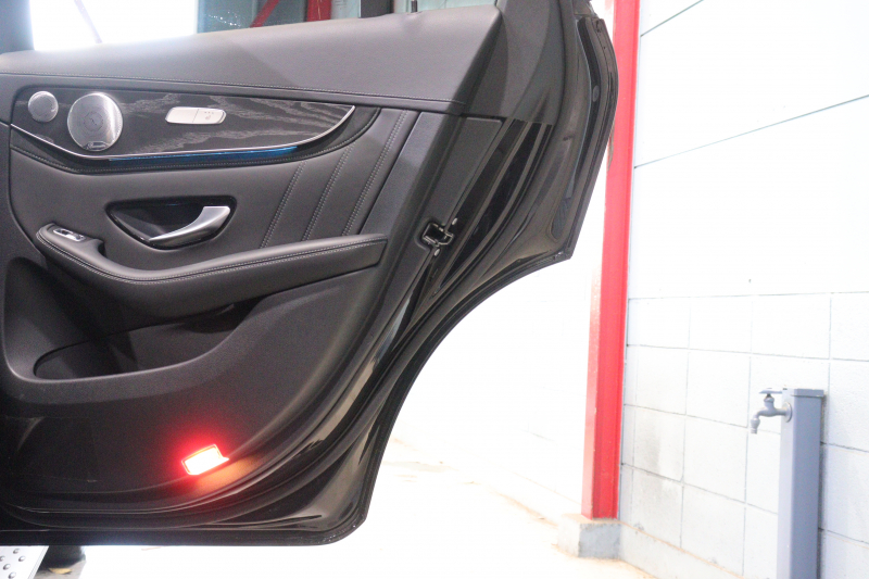 AMG GLC GLC63 4MATIC+ ﾚｻﾞｰｴｸｽｸﾙｰｼﾌﾞPKG ﾚｰﾀﾞｰSP　黒ﾅｯﾊﾟ革 ﾊﾟﾉﾗﾏｻﾝﾙｰﾌ 8.4ｲﾝﾁﾜｲﾄﾞﾅﾋﾞ ﾌﾙｾｸﾞTV Burmesterｻｳﾝﾄﾞ ﾍｯﾄﾞｱｯﾌﾟﾃﾞｨｽﾌﾟﾚｲ LEDﾍｯﾄﾞﾗｲﾄ 自動ﾘｱｹﾞｰﾄ AMGﾗｲﾄﾞｺﾝﾄﾛｰﾙｻｽ AMGｴｱﾛ&20ｲﾝﾁAW　2年保証