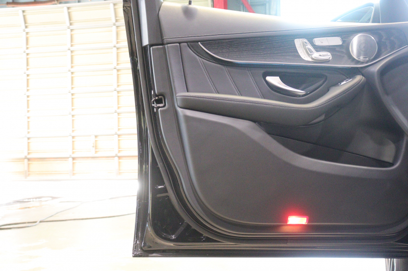 AMG GLC GLC63 4MATIC+ ﾚｻﾞｰｴｸｽｸﾙｰｼﾌﾞPKG ﾚｰﾀﾞｰSP　黒ﾅｯﾊﾟ革 ﾊﾟﾉﾗﾏｻﾝﾙｰﾌ 8.4ｲﾝﾁﾜｲﾄﾞﾅﾋﾞ ﾌﾙｾｸﾞTV Burmesterｻｳﾝﾄﾞ ﾍｯﾄﾞｱｯﾌﾟﾃﾞｨｽﾌﾟﾚｲ LEDﾍｯﾄﾞﾗｲﾄ 自動ﾘｱｹﾞｰﾄ AMGﾗｲﾄﾞｺﾝﾄﾛｰﾙｻｽ AMGｴｱﾛ&20ｲﾝﾁAW　2年保証