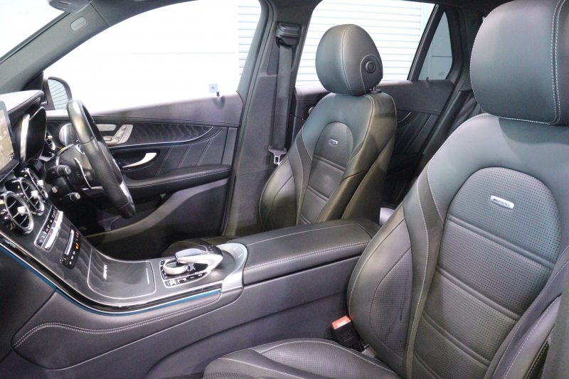 AMG GLC GLC63 4MATIC+ ﾚｻﾞｰｴｸｽｸﾙｰｼﾌﾞPKG ﾚｰﾀﾞｰSP　黒ﾅｯﾊﾟ革 ﾊﾟﾉﾗﾏｻﾝﾙｰﾌ 8.4ｲﾝﾁﾜｲﾄﾞﾅﾋﾞ ﾌﾙｾｸﾞTV Burmesterｻｳﾝﾄﾞ ﾍｯﾄﾞｱｯﾌﾟﾃﾞｨｽﾌﾟﾚｲ LEDﾍｯﾄﾞﾗｲﾄ 自動ﾘｱｹﾞｰﾄ AMGﾗｲﾄﾞｺﾝﾄﾛｰﾙｻｽ AMGｴｱﾛ&20ｲﾝﾁAW　2年保証