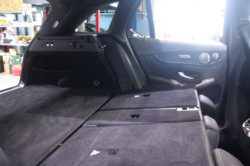 AMG GLC GLC63 4MATIC+ ﾚｻﾞｰｴｸｽｸﾙｰｼﾌﾞPKG ﾚｰﾀﾞｰSP　黒ﾅｯﾊﾟ革 ﾊﾟﾉﾗﾏｻﾝﾙｰﾌ 8.4ｲﾝﾁﾜｲﾄﾞﾅﾋﾞ ﾌﾙｾｸﾞTV Burmesterｻｳﾝﾄﾞ ﾍｯﾄﾞｱｯﾌﾟﾃﾞｨｽﾌﾟﾚｲ LEDﾍｯﾄﾞﾗｲﾄ 自動ﾘｱｹﾞｰﾄ AMGﾗｲﾄﾞｺﾝﾄﾛｰﾙｻｽ AMGｴｱﾛ&20ｲﾝﾁAW　2年保証