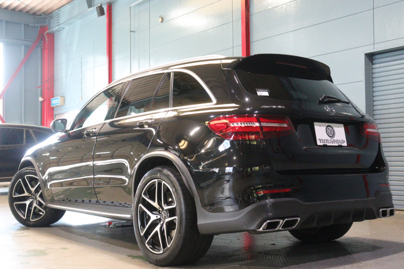 AMG GLC GLC63 4MATIC+ ﾚｻﾞｰｴｸｽｸﾙｰｼﾌﾞPKG ﾚｰﾀﾞｰSP　黒ﾅｯﾊﾟ革 ﾊﾟﾉﾗﾏｻﾝﾙｰﾌ 8.4ｲﾝﾁﾜｲﾄﾞﾅﾋﾞ ﾌﾙｾｸﾞTV Burmesterｻｳﾝﾄﾞ ﾍｯﾄﾞｱｯﾌﾟﾃﾞｨｽﾌﾟﾚｲ LEDﾍｯﾄﾞﾗｲﾄ 自動ﾘｱｹﾞｰﾄ AMGﾗｲﾄﾞｺﾝﾄﾛｰﾙｻｽ AMGｴｱﾛ&20ｲﾝﾁAW　2年保証