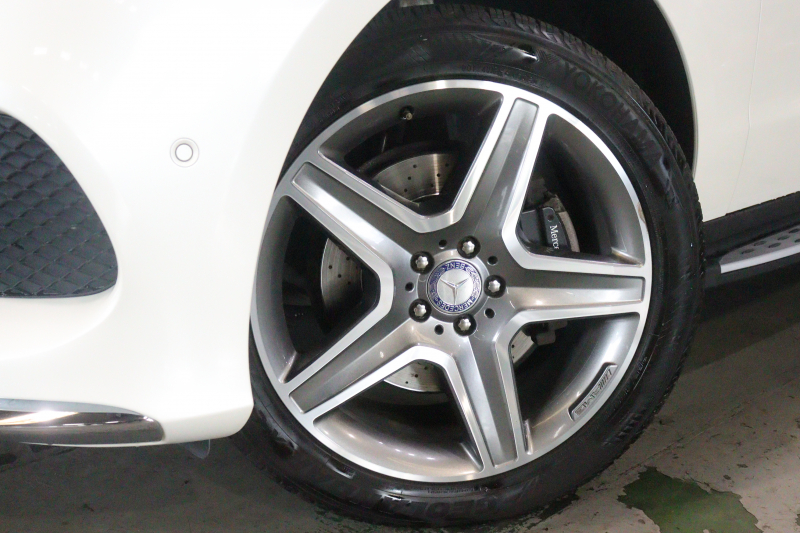 メルセデスベンツ GLE GLE350d 4MATIC ｽﾎﾟｰﾂ ﾚｰﾀﾞｰSP　黒ﾅｯﾊﾟ革 全席ｼｰﾄﾋｰﾀｰ ﾊﾟﾉﾗﾏｻﾝﾙｰﾌ 8ｲﾝﾁﾜｲﾄﾞﾅﾋﾞ ﾌﾙｾｸﾞTV harman/kardonｻｳﾝﾄﾞ CarPlay 360ｶﾒﾗ LEDﾍｯﾄﾞﾗｲﾄ 自動ﾘｱｹﾞｰﾄ AMGｴｱﾛ&20ｲﾝﾁｱﾙﾐ　2年保証