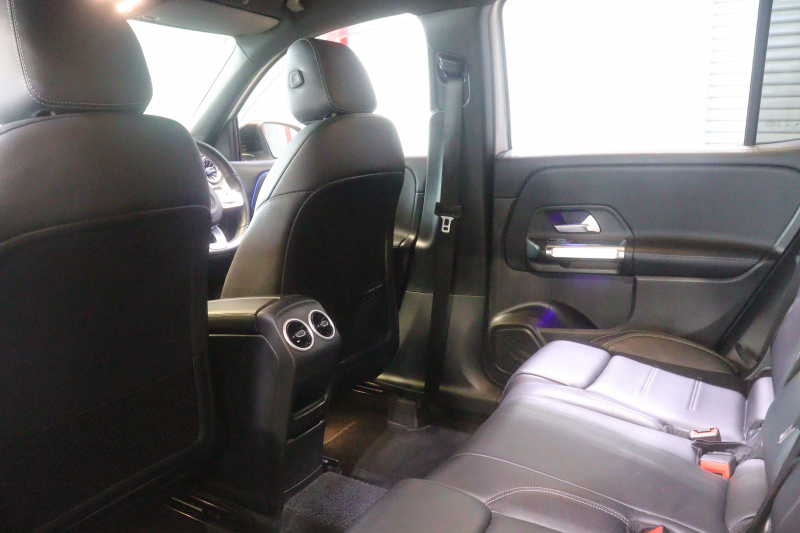 メルセデスベンツ GLB GLB250 4MATIC ｽﾎﾟｰﾂ ﾅｲﾄPKG ﾚｰﾀﾞｰSP　黒本革 10.25ｲﾝﾁﾜｲﾄﾞﾅﾋﾞ&ｺｸﾋﾟｯﾄﾃﾞｨｽﾌﾟﾚｲ 360ｶﾒﾗ ｱｸﾃｨﾌﾞｸﾙｺﾝ ﾚｰﾝｷｰﾌﾟ ﾚｰﾝﾁｪﾝｼﾞ ﾏﾙﾁﾋﾞｰﾑLED 専用ｴｱﾛ&20ｲﾝﾁｱﾙﾐ 　2年保証