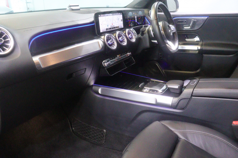 メルセデスベンツ GLB GLB250 4MATIC ｽﾎﾟｰﾂ ﾅｲﾄPKG ﾚｰﾀﾞｰSP　黒本革 10.25ｲﾝﾁﾜｲﾄﾞﾅﾋﾞ&ｺｸﾋﾟｯﾄﾃﾞｨｽﾌﾟﾚｲ 360ｶﾒﾗ ｱｸﾃｨﾌﾞｸﾙｺﾝ ﾚｰﾝｷｰﾌﾟ ﾚｰﾝﾁｪﾝｼﾞ ﾏﾙﾁﾋﾞｰﾑLED 専用ｴｱﾛ&20ｲﾝﾁｱﾙﾐ 　2年保証