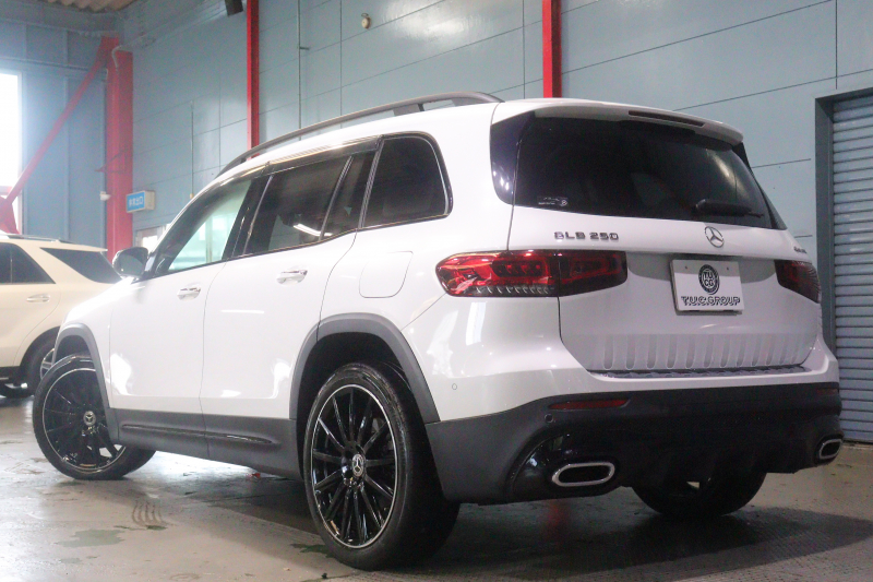 メルセデスベンツ GLB GLB250 4MATIC ｽﾎﾟｰﾂ ﾅｲﾄPKG ﾚｰﾀﾞｰSP　黒本革 10.25ｲﾝﾁﾜｲﾄﾞﾅﾋﾞ&ｺｸﾋﾟｯﾄﾃﾞｨｽﾌﾟﾚｲ 360ｶﾒﾗ ｱｸﾃｨﾌﾞｸﾙｺﾝ ﾚｰﾝｷｰﾌﾟ ﾚｰﾝﾁｪﾝｼﾞ ﾏﾙﾁﾋﾞｰﾑLED 専用ｴｱﾛ&20ｲﾝﾁｱﾙﾐ 　2年保証