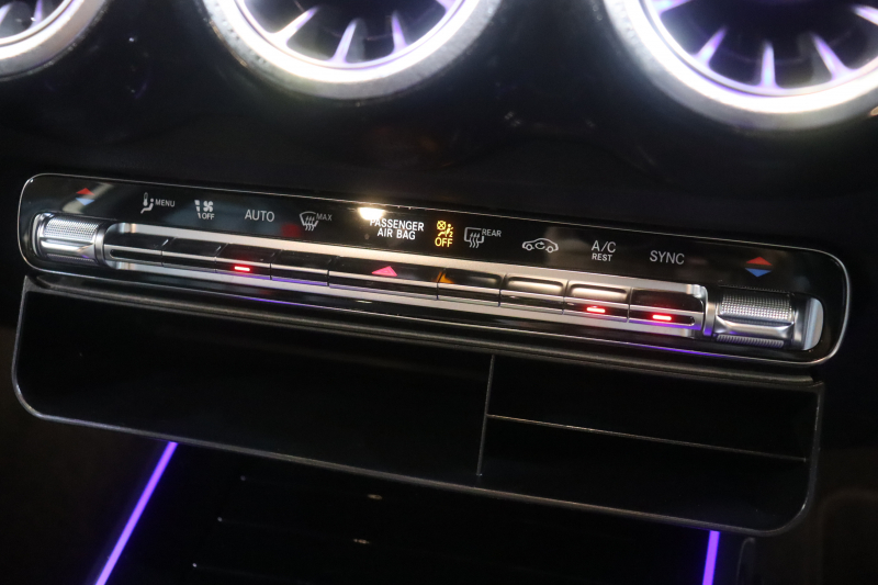 メルセデスベンツ GLB GLB250 4MATIC ｽﾎﾟｰﾂ ﾅｲﾄPKG ﾚｰﾀﾞｰSP　黒本革 10.25ｲﾝﾁﾜｲﾄﾞﾅﾋﾞ&ｺｸﾋﾟｯﾄﾃﾞｨｽﾌﾟﾚｲ 360ｶﾒﾗ ｱｸﾃｨﾌﾞｸﾙｺﾝ ﾚｰﾝｷｰﾌﾟ ﾚｰﾝﾁｪﾝｼﾞ ﾏﾙﾁﾋﾞｰﾑLED 専用ｴｱﾛ&20ｲﾝﾁｱﾙﾐ 　2年保証