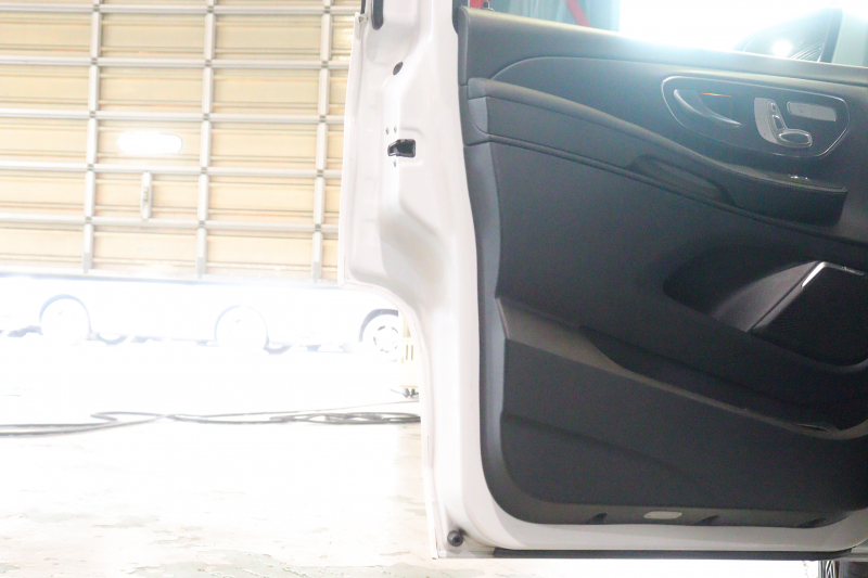 メルセデスベンツ Vクラス V220d ｱﾊﾞﾝｷﾞｬﾙﾄﾞ ﾛﾝｸﾞ AMGﾗｲﾝ ﾚｰﾀﾞｰSP　後期 黒本革 ﾊﾟﾉﾗﾏｻﾝﾙｰﾌ 10.25ｲﾝﾁﾜｲﾄﾞﾅﾋﾞ Burmesterｻｳﾝﾄﾞ 360ｶﾒﾗ ｱｸﾃｨﾌﾞｸﾙｺﾝ ﾚｰﾝｷｰﾌﾟ ｼｰﾄﾋｰﾀｰ AMGｴｱﾛ&19ｲﾝﾁｱﾙﾐﾎｲｰﾙ　2年保証