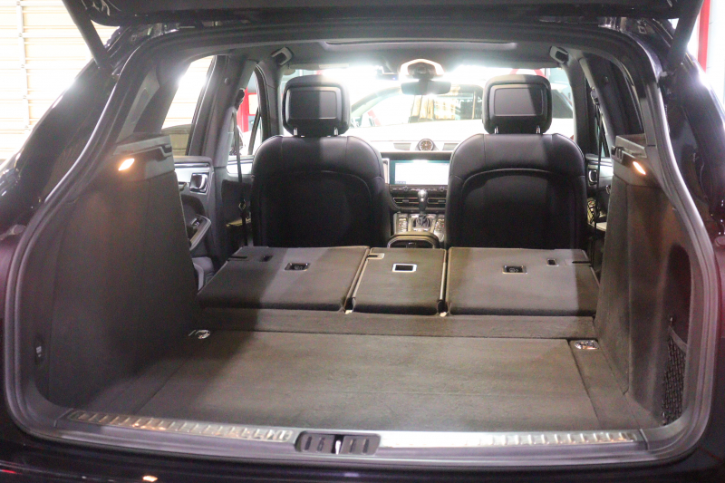 ポルシェ マカン S ｽﾎﾟｰﾂｸﾛﾉPKG　後期 PASM ｴﾝﾄﾘｰﾄﾞﾗｲﾌﾞ 黒本革ｼｰﾄ ﾊﾟﾉﾗﾏｻﾝﾙｰﾌ MC後PCMﾅﾋﾞ CarPlay ｱｸﾃｨﾌﾞｸﾙｺﾝ ﾚｰﾝﾁｪﾝｼﾞ LEDﾍｯﾄﾞﾗｲﾄ 360ｶﾒﾗ ﾌﾙｾｸﾞTV 21ｲﾝﾁｽﾎﾟｰﾂｸﾗｼｯｸﾎｲｰﾙ ｽﾎﾟｰﾂﾃｰﾙﾊﾟｲﾌﾟ　2年保証