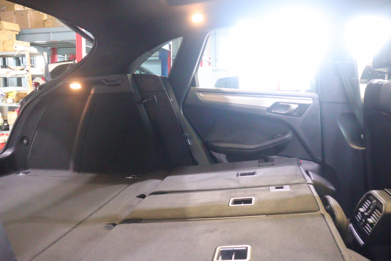 ポルシェ マカン S ｽﾎﾟｰﾂｸﾛﾉPKG　後期 PASM ｴﾝﾄﾘｰﾄﾞﾗｲﾌﾞ 黒本革ｼｰﾄ ﾊﾟﾉﾗﾏｻﾝﾙｰﾌ MC後PCMﾅﾋﾞ CarPlay ｱｸﾃｨﾌﾞｸﾙｺﾝ ﾚｰﾝﾁｪﾝｼﾞ LEDﾍｯﾄﾞﾗｲﾄ 360ｶﾒﾗ ﾌﾙｾｸﾞTV 21ｲﾝﾁｽﾎﾟｰﾂｸﾗｼｯｸﾎｲｰﾙ ｽﾎﾟｰﾂﾃｰﾙﾊﾟｲﾌﾟ　2年保証