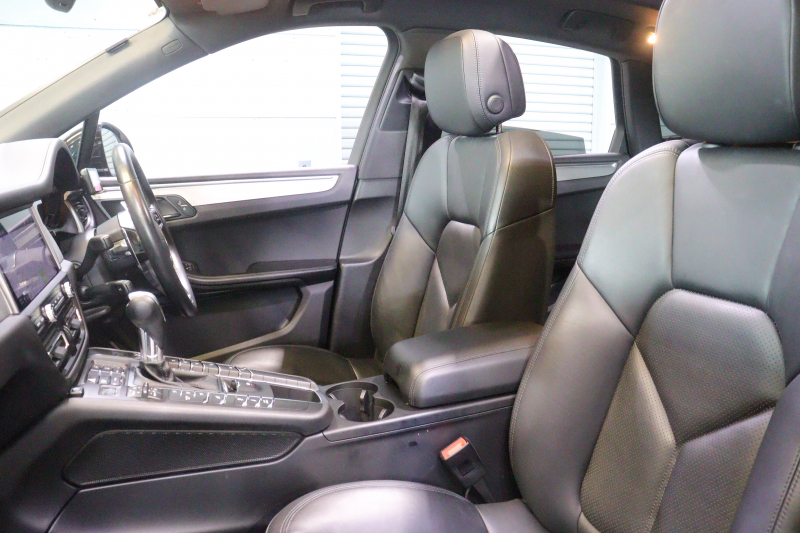 ポルシェ マカン S ｽﾎﾟｰﾂｸﾛﾉPKG　後期 PASM ｴﾝﾄﾘｰﾄﾞﾗｲﾌﾞ 黒本革ｼｰﾄ ﾊﾟﾉﾗﾏｻﾝﾙｰﾌ MC後PCMﾅﾋﾞ CarPlay ｱｸﾃｨﾌﾞｸﾙｺﾝ ﾚｰﾝﾁｪﾝｼﾞ LEDﾍｯﾄﾞﾗｲﾄ 360ｶﾒﾗ ﾌﾙｾｸﾞTV 21ｲﾝﾁｽﾎﾟｰﾂｸﾗｼｯｸﾎｲｰﾙ ｽﾎﾟｰﾂﾃｰﾙﾊﾟｲﾌﾟ　2年保証