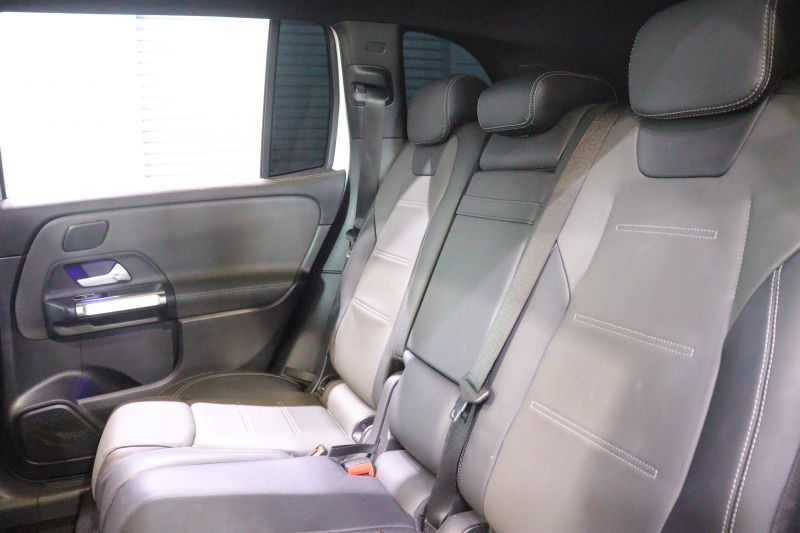 メルセデスベンツ GLB GLB200d AMGﾚｻﾞｰｴｸｽｸﾙｰｼﾌﾞ&ｱﾄﾞﾊﾞﾝｽﾄﾞP ﾚｰﾀﾞｰSP　本革(灰/黒) ﾊﾟﾉﾗﾏｻﾝﾙｰﾌ 10.25ｲﾝﾁﾜｲﾄﾞﾅﾋﾞ&ｺｸﾋﾟｯﾄﾃﾞｨｽﾌﾟﾚｲ ｱﾄﾞﾊﾞﾝｽﾄﾞｻｳﾝﾄﾞ ﾏﾙﾁﾋﾞｰﾑLED 360ｶﾒﾗ ﾏﾙﾁｶﾗｰｱﾝﾋﾞｴﾝﾄﾗｲﾄ(64色) AMGｴｱﾛ&19ｲﾝﾁAW　2年保証