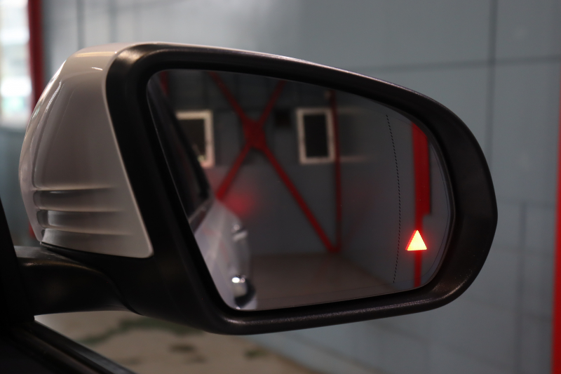 メルセデスベンツ GLB GLB200d AMGﾚｻﾞｰｴｸｽｸﾙｰｼﾌﾞ&ｱﾄﾞﾊﾞﾝｽﾄﾞP ﾚｰﾀﾞｰSP　本革(灰/黒) ﾊﾟﾉﾗﾏｻﾝﾙｰﾌ 10.25ｲﾝﾁﾜｲﾄﾞﾅﾋﾞ&ｺｸﾋﾟｯﾄﾃﾞｨｽﾌﾟﾚｲ ｱﾄﾞﾊﾞﾝｽﾄﾞｻｳﾝﾄﾞ ﾏﾙﾁﾋﾞｰﾑLED 360ｶﾒﾗ ﾏﾙﾁｶﾗｰｱﾝﾋﾞｴﾝﾄﾗｲﾄ(64色) AMGｴｱﾛ&19ｲﾝﾁAW　2年保証