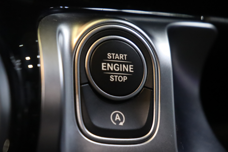 メルセデスベンツ GLB GLB200d AMGﾚｻﾞｰｴｸｽｸﾙｰｼﾌﾞ&ｱﾄﾞﾊﾞﾝｽﾄﾞP ﾚｰﾀﾞｰSP　本革(灰/黒) ﾊﾟﾉﾗﾏｻﾝﾙｰﾌ 10.25ｲﾝﾁﾜｲﾄﾞﾅﾋﾞ&ｺｸﾋﾟｯﾄﾃﾞｨｽﾌﾟﾚｲ ｱﾄﾞﾊﾞﾝｽﾄﾞｻｳﾝﾄﾞ ﾏﾙﾁﾋﾞｰﾑLED 360ｶﾒﾗ ﾏﾙﾁｶﾗｰｱﾝﾋﾞｴﾝﾄﾗｲﾄ(64色) AMGｴｱﾛ&19ｲﾝﾁAW　2年保証