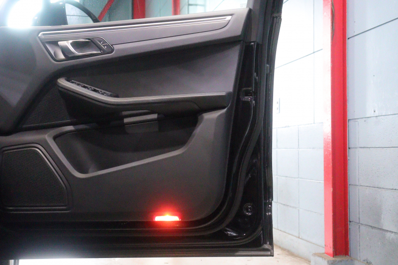 ポルシェ マカン ｽﾎﾟｰﾂｸﾛﾉP　PASM ｱﾙｶﾝﾀｰﾗｺﾝﾋﾞｼｰﾄ(ﾌﾞﾗｯｸ) 8way電動ｼｰﾄ ｼｰﾄﾋｰﾀｰ PCMﾅﾋﾞ CarPlay ﾚｰﾝﾃﾞｨﾊﾟｰﾁｬｳｫｰﾆﾝｸﾞ ｷｾﾉﾝﾗｲﾄ ﾊﾞｯｸ&ｻｲﾄﾞｶﾒﾗ SPORT+ﾓｰﾄﾞ 19ｲﾝﾁﾏｶﾝﾀｰﾎﾞｱﾙﾐﾎｲｰﾙ　2年保証