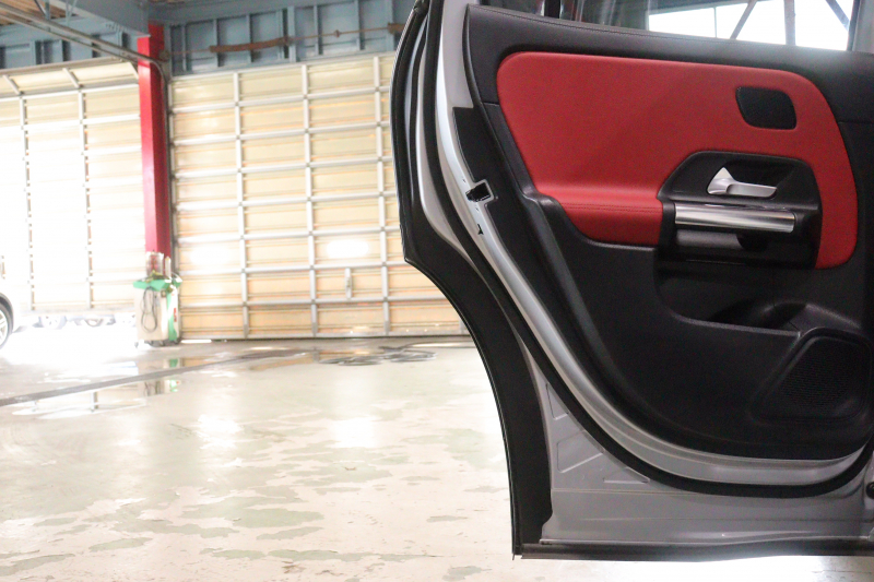 メルセデスベンツ GLA GLA200d 4MATIC AMGﾗｲﾝ AMGﾚｻﾞｰｴｸｽｸﾙｰｼﾌﾞ&ｱﾄﾞﾊﾞﾝｽﾄﾞ&ﾅﾋﾞｹﾞｰｼｮﾝPKG ﾚｰﾀﾞｰSP　黒/赤本革 ﾊﾟﾉﾗﾏｻﾝﾙｰﾌ 10.25ｲﾝﾁﾜｲﾄﾞﾅﾋﾞ ﾌﾙｾｸﾞTV ACC ｱﾄﾞﾊﾞﾝｽﾄﾞｻｳﾝﾄﾞ ｷｰﾚｽｺﾞｰ 360ｶﾒﾗ ﾏﾙﾁﾋﾞｰﾑLED AMGｴｱﾛ&19AW　2年保証