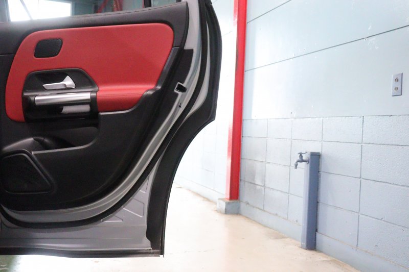 メルセデスベンツ GLA GLA200d 4MATIC AMGﾗｲﾝ AMGﾚｻﾞｰｴｸｽｸﾙｰｼﾌﾞ&ｱﾄﾞﾊﾞﾝｽﾄﾞ&ﾅﾋﾞｹﾞｰｼｮﾝPKG ﾚｰﾀﾞｰSP　黒/赤本革 ﾊﾟﾉﾗﾏｻﾝﾙｰﾌ 10.25ｲﾝﾁﾜｲﾄﾞﾅﾋﾞ ﾌﾙｾｸﾞTV ACC ｱﾄﾞﾊﾞﾝｽﾄﾞｻｳﾝﾄﾞ ｷｰﾚｽｺﾞｰ 360ｶﾒﾗ ﾏﾙﾁﾋﾞｰﾑLED AMGｴｱﾛ&19AW　2年保証