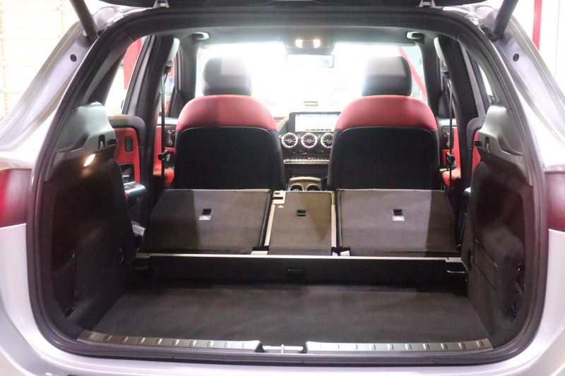 メルセデスベンツ GLA GLA200d 4MATIC AMGﾗｲﾝ AMGﾚｻﾞｰｴｸｽｸﾙｰｼﾌﾞ&ｱﾄﾞﾊﾞﾝｽﾄﾞ&ﾅﾋﾞｹﾞｰｼｮﾝPKG ﾚｰﾀﾞｰSP　黒/赤本革 ﾊﾟﾉﾗﾏｻﾝﾙｰﾌ 10.25ｲﾝﾁﾜｲﾄﾞﾅﾋﾞ ﾌﾙｾｸﾞTV ACC ｱﾄﾞﾊﾞﾝｽﾄﾞｻｳﾝﾄﾞ ｷｰﾚｽｺﾞｰ 360ｶﾒﾗ ﾏﾙﾁﾋﾞｰﾑLED AMGｴｱﾛ&19AW　2年保証