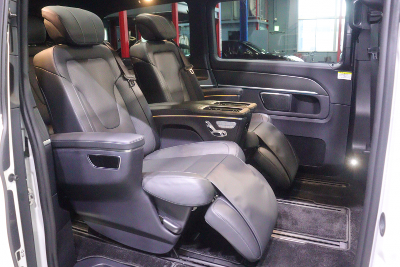 メルセデスベンツ Vクラス V220d ｱﾊﾞﾝｷﾞｬﾙﾄﾞ ﾛﾝｸﾞ AMGﾗｲﾝ ｴｸｽｸﾙｰｼﾌﾞｼｰﾄP ﾚｰﾀﾞｰSP　1ｵｰﾅｰ 後期 黒本革 2列目ｴｸｽｸﾙｰｼﾌﾞｼｰﾄ ｼｰﾄﾋｰﾀｰ ﾍﾞﾝﾁﾚｰﾀｰ ﾘﾗｸｾﾞｰｼｮﾝ ﾊﾟﾉﾗﾏｻﾝﾙｰﾌ 10.25ｲﾝﾁﾜｲﾄﾞﾅﾋﾞ Burmester 360ｶﾒﾗ AMGｴｱﾛ&19ｲﾝﾁAW 9速AT　2年保証