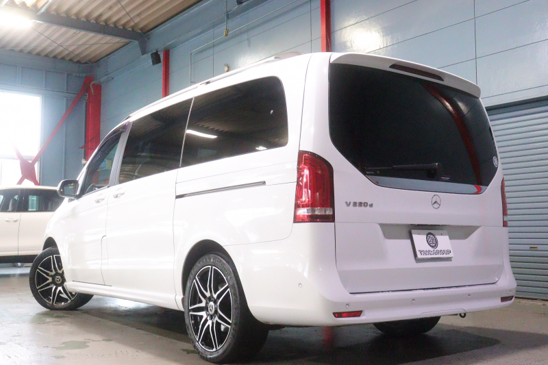 メルセデスベンツ Vクラス V220d ｱﾊﾞﾝｷﾞｬﾙﾄﾞ ﾛﾝｸﾞ AMGﾗｲﾝ ｴｸｽｸﾙｰｼﾌﾞｼｰﾄP ﾚｰﾀﾞｰSP　1ｵｰﾅｰ 後期 黒本革 2列目ｴｸｽｸﾙｰｼﾌﾞｼｰﾄ ｼｰﾄﾋｰﾀｰ ﾍﾞﾝﾁﾚｰﾀｰ ﾘﾗｸｾﾞｰｼｮﾝ ﾊﾟﾉﾗﾏｻﾝﾙｰﾌ 10.25ｲﾝﾁﾜｲﾄﾞﾅﾋﾞ Burmester 360ｶﾒﾗ AMGｴｱﾛ&19ｲﾝﾁAW 9速AT　2年保証