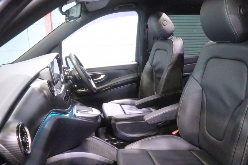 メルセデスベンツ Vクラス V220d ｱﾊﾞﾝｷﾞｬﾙﾄﾞ ﾛﾝｸﾞ AMGﾗｲﾝ ｴｸｽｸﾙｰｼﾌﾞｼｰﾄP ﾚｰﾀﾞｰSP　1ｵｰﾅｰ 後期 黒本革 2列目ｴｸｽｸﾙｰｼﾌﾞｼｰﾄ ｼｰﾄﾋｰﾀｰ ﾍﾞﾝﾁﾚｰﾀｰ ﾘﾗｸｾﾞｰｼｮﾝ ﾊﾟﾉﾗﾏｻﾝﾙｰﾌ 10.25ｲﾝﾁﾜｲﾄﾞﾅﾋﾞ Burmester 360ｶﾒﾗ AMGｴｱﾛ&19ｲﾝﾁAW 9速AT　2年保証