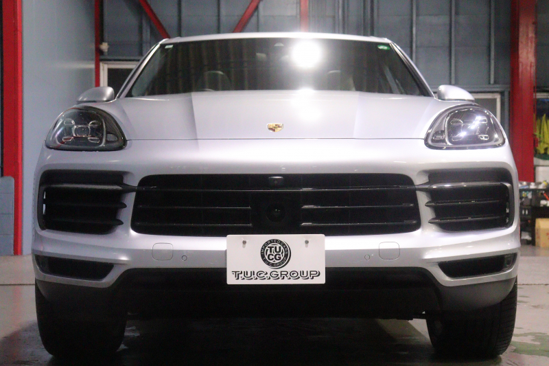 ポルシェ カイエン ｽﾎﾟｰﾂｸﾛﾉP　ﾂｰﾄﾝﾚｻﾞｰ(ｸﾞﾗﾌｧｲﾄﾌﾞﾙｰ/ｸﾚﾖﾝ) 18way電動ｼｰﾄ ﾊﾟﾉﾗﾏｻﾝﾙｰﾌ PCMﾅﾋﾞ CarPlay BOSEｻｳﾝﾄﾞ ｿﾌﾄｸﾛｰｽﾞﾄﾞｱ PDLS付きLED ACC ﾚｰﾝﾁｪﾝｼﾞ ｽﾃｱﾘﾝｸﾞﾋｰﾀｰ ｱﾝﾋﾞｴﾝﾄﾗｲﾄ 21ｲﾝﾁｶｲｴﾝｴｸｽｸﾙｰｼﾌﾞｱﾙﾐ　2年保証