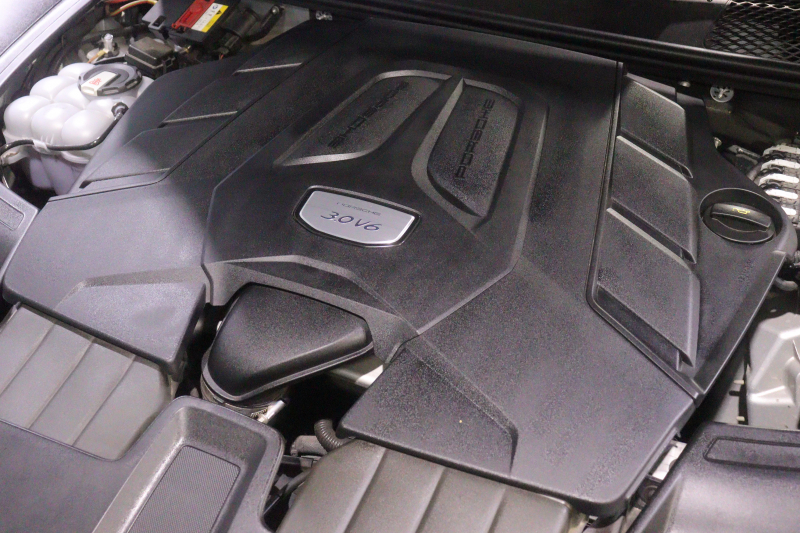 ポルシェ カイエン ｽﾎﾟｰﾂｸﾛﾉP　ﾂｰﾄﾝﾚｻﾞｰ(ｸﾞﾗﾌｧｲﾄﾌﾞﾙｰ/ｸﾚﾖﾝ) 18way電動ｼｰﾄ ﾊﾟﾉﾗﾏｻﾝﾙｰﾌ PCMﾅﾋﾞ CarPlay BOSEｻｳﾝﾄﾞ ｿﾌﾄｸﾛｰｽﾞﾄﾞｱ PDLS付きLED ACC ﾚｰﾝﾁｪﾝｼﾞ ｽﾃｱﾘﾝｸﾞﾋｰﾀｰ ｱﾝﾋﾞｴﾝﾄﾗｲﾄ 21ｲﾝﾁｶｲｴﾝｴｸｽｸﾙｰｼﾌﾞｱﾙﾐ　2年保証