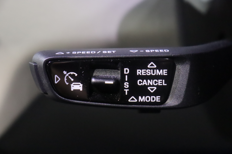 ポルシェ カイエン ｽﾎﾟｰﾂｸﾛﾉP　ﾂｰﾄﾝﾚｻﾞｰ(ｸﾞﾗﾌｧｲﾄﾌﾞﾙｰ/ｸﾚﾖﾝ) 18way電動ｼｰﾄ ﾊﾟﾉﾗﾏｻﾝﾙｰﾌ PCMﾅﾋﾞ CarPlay BOSEｻｳﾝﾄﾞ ｿﾌﾄｸﾛｰｽﾞﾄﾞｱ PDLS付きLED ACC ﾚｰﾝﾁｪﾝｼﾞ ｽﾃｱﾘﾝｸﾞﾋｰﾀｰ ｱﾝﾋﾞｴﾝﾄﾗｲﾄ 21ｲﾝﾁｶｲｴﾝｴｸｽｸﾙｰｼﾌﾞｱﾙﾐ　2年保証