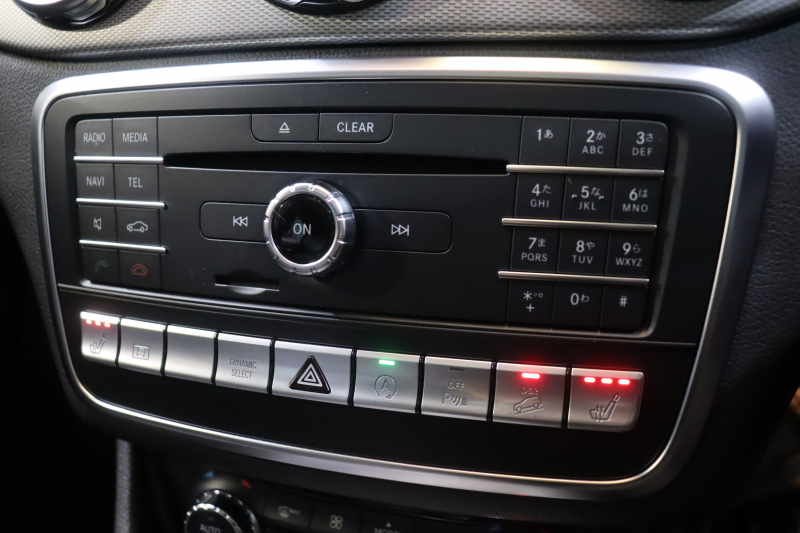 メルセデスベンツ GLA GLA250 4MATIC ﾚｰﾀﾞｰSP　受注生産ﾓﾃﾞﾙ 後期 黒革 ﾊﾟﾉﾗﾏｻﾝﾙｰﾌ 8ｲﾝﾁﾜｲﾄﾞﾅﾋﾞ CarPlay LEDﾍｯﾄﾞﾗｲﾄ ｱｸﾃｨﾌﾞｸﾙｺﾝ ｼｰﾄﾋｰﾀｰ ﾗﾝﾊﾞｰｻﾎﾟｰﾄ ﾒﾓﾘｰﾊﾟﾜｰｼｰﾄ ﾊﾞｯｸｶﾒﾗ 自動ﾘｱｹﾞｰﾄ 専用ｴｸｽﾃﾘｱ&18ｲﾝﾁｱﾙﾐ　2年保証