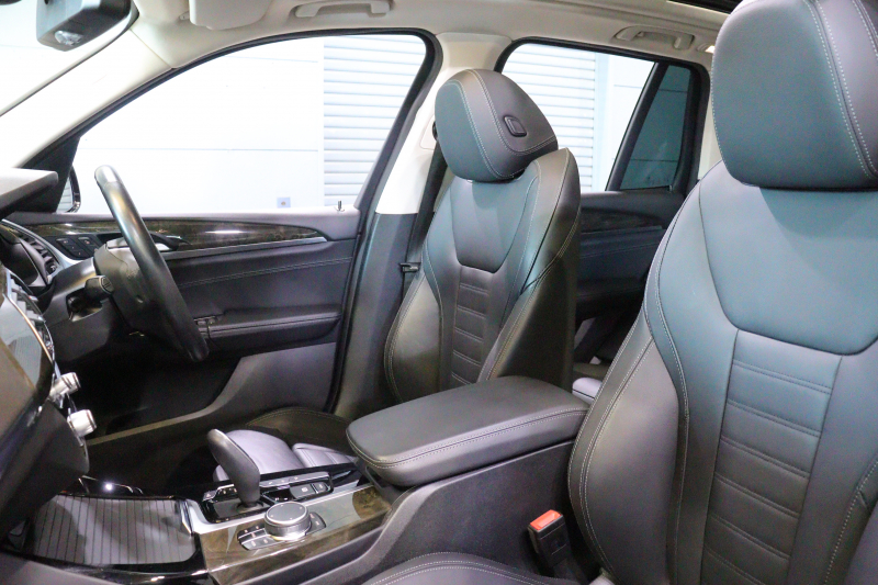 BMW X3 xDrive 20 Xﾗｲﾝ ﾊｲﾗｲﾝP　ﾄﾞﾗｲﾋﾞﾝｸﾞｱｼｽﾄﾌﾟﾗｽ ｳﾞｧｰﾈｽｶﾚｻﾞｰ(ﾌﾞﾗｯｸ) ﾊﾟﾉﾗﾏｻﾝﾙｰﾌ 第6世代iDriveﾅﾋﾞ 360ｶﾒﾗ ｱﾀﾞﾌﾟﾃｨﾌﾞLED 全席ﾋｰﾀｰ ﾗﾝﾊﾞｰｻﾎﾟｰﾄ ﾍｯﾄﾞｱｯﾌﾟﾃﾞｨｽﾌﾟﾚｲ 19ｲﾝﾁYｽﾎﾟｰｸｱﾙﾐ　2年保証