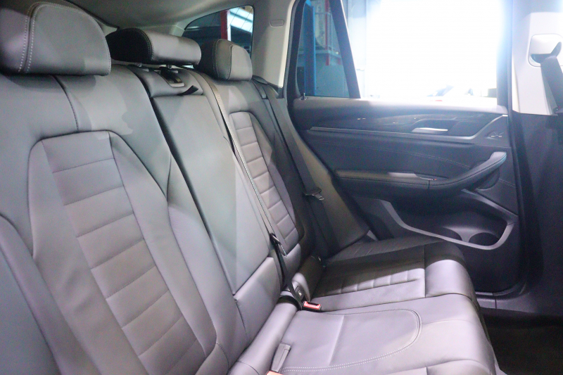 BMW X3 xDrive 20 Xﾗｲﾝ ﾊｲﾗｲﾝP　ﾄﾞﾗｲﾋﾞﾝｸﾞｱｼｽﾄﾌﾟﾗｽ ｳﾞｧｰﾈｽｶﾚｻﾞｰ(ﾌﾞﾗｯｸ) ﾊﾟﾉﾗﾏｻﾝﾙｰﾌ 第6世代iDriveﾅﾋﾞ 360ｶﾒﾗ ｱﾀﾞﾌﾟﾃｨﾌﾞLED 全席ﾋｰﾀｰ ﾗﾝﾊﾞｰｻﾎﾟｰﾄ ﾍｯﾄﾞｱｯﾌﾟﾃﾞｨｽﾌﾟﾚｲ 19ｲﾝﾁYｽﾎﾟｰｸｱﾙﾐ　2年保証