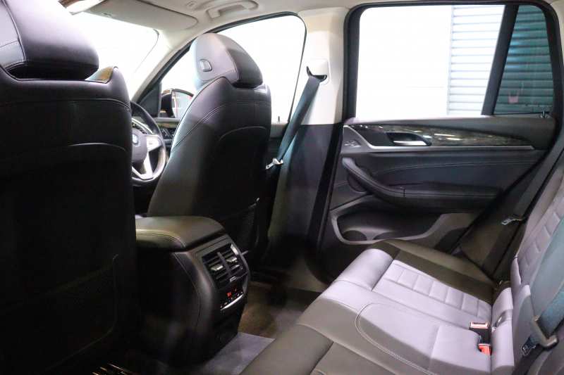 BMW X3 xDrive 20 Xﾗｲﾝ ﾊｲﾗｲﾝP　ﾄﾞﾗｲﾋﾞﾝｸﾞｱｼｽﾄﾌﾟﾗｽ ｳﾞｧｰﾈｽｶﾚｻﾞｰ(ﾌﾞﾗｯｸ) ﾊﾟﾉﾗﾏｻﾝﾙｰﾌ 第6世代iDriveﾅﾋﾞ 360ｶﾒﾗ ｱﾀﾞﾌﾟﾃｨﾌﾞLED 全席ﾋｰﾀｰ ﾗﾝﾊﾞｰｻﾎﾟｰﾄ ﾍｯﾄﾞｱｯﾌﾟﾃﾞｨｽﾌﾟﾚｲ 19ｲﾝﾁYｽﾎﾟｰｸｱﾙﾐ　2年保証