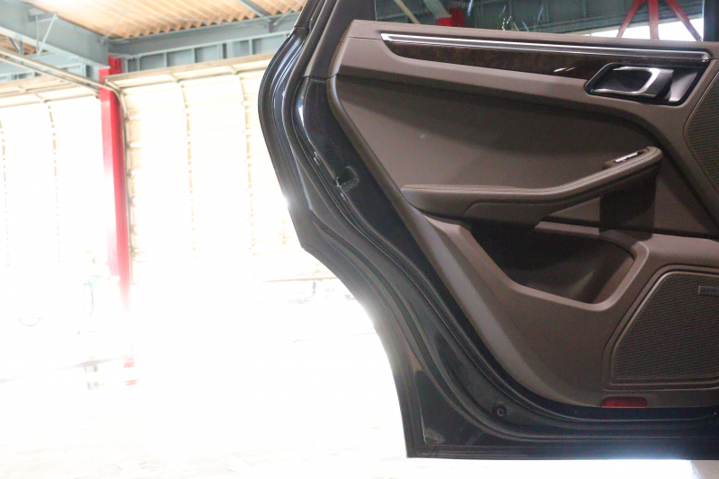 ポルシェ マカン GTS ｽﾎﾟｰﾂｸﾛﾉP　PASM 茶本革 ﾊﾟﾉﾗﾏｻﾝﾙｰﾌ PCMﾅﾋﾞBOSEｻｳﾝﾄﾞ PDLS+LEDﾍｯﾄﾞﾗｲﾄ ｽﾎﾟｰﾂｴｸﾞｿﾞｰｽﾄ 360ｶﾒﾗ 前後席ｼｰﾄ&ｽﾃｱﾘﾝｸﾞﾋｰﾀｰ ﾀﾞｰｸｳｫｰﾙﾅｯﾄｳｯﾄﾞｲﾝﾃﾘｱ 20ｲﾝﾁRSｽﾊﾟｲﾀﾞｰｱﾙﾐ　2年保証