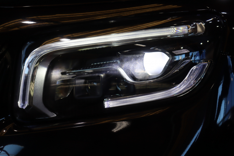 メルセデスベンツ GLB GLB200d 4MATIC AMGﾗｲﾝ AMGﾚｻﾞｰｴｸｽｸﾙｰｼﾌﾞ&ｱﾄﾞﾊﾞﾝｽﾄﾞP ﾚｰﾀﾞｰSP　ﾂｰﾄﾝﾚｻﾞｰ(赤/黒) ﾊﾟﾉﾗﾏｻﾝﾙｰﾌ 10.25ｲﾝﾁﾜｲﾄﾞﾅﾋﾞ&ｺｸﾋﾟｯﾄﾃﾞｨｽﾌﾟﾚｲ ｱﾄﾞﾊﾞﾝｽﾄﾞｻｳﾝﾄﾞ ﾏﾙﾁﾋﾞｰﾑLED ﾏﾙﾁｶﾗｰｱﾝﾋﾞｴﾝﾄﾗｲﾄ(64色) AMGｴｱﾛ　2年保証