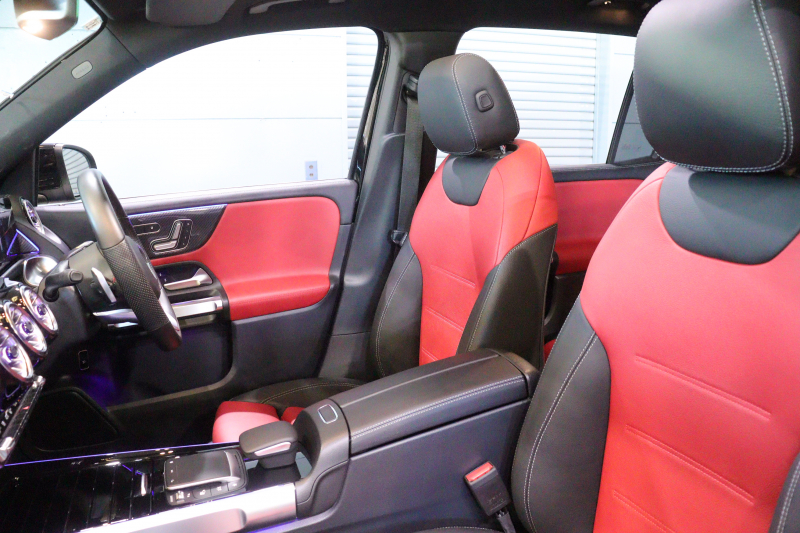 メルセデスベンツ GLB GLB200d 4MATIC AMGﾗｲﾝ AMGﾚｻﾞｰｴｸｽｸﾙｰｼﾌﾞ&ｱﾄﾞﾊﾞﾝｽﾄﾞP ﾚｰﾀﾞｰSP　ﾂｰﾄﾝﾚｻﾞｰ(赤/黒) ﾊﾟﾉﾗﾏｻﾝﾙｰﾌ 10.25ｲﾝﾁﾜｲﾄﾞﾅﾋﾞ&ｺｸﾋﾟｯﾄﾃﾞｨｽﾌﾟﾚｲ ｱﾄﾞﾊﾞﾝｽﾄﾞｻｳﾝﾄﾞ ﾏﾙﾁﾋﾞｰﾑLED ﾏﾙﾁｶﾗｰｱﾝﾋﾞｴﾝﾄﾗｲﾄ(64色) AMGｴｱﾛ　2年保証