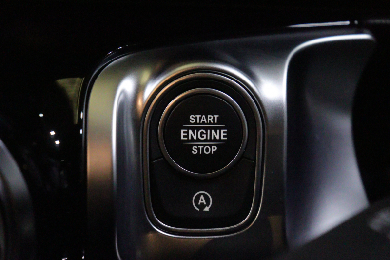 メルセデスベンツ GLB GLB200d AMGﾚｻﾞｰｴｸｽｸﾙｰｼﾌﾞ&ｱﾄﾞﾊﾞﾝｽﾄﾞ&ﾅﾋﾞｹﾞｰｼｮﾝP ﾚｰﾀﾞｰSP　ﾂｰﾄﾝﾚｻﾞｰ(灰/黒) ﾊﾟﾉﾗﾏｻﾝﾙｰﾌ 10.25ｲﾝﾁﾜｲﾄﾞﾅﾋﾞ&ｺｸﾋﾟｯﾄﾃﾞｨｽﾌﾟﾚｲ ｱﾄﾞﾊﾞﾝｽﾄﾞｻｳﾝﾄﾞ ﾏﾙﾁﾋﾞｰﾑLED 360ｶﾒﾗ ﾏﾙﾁｶﾗｰｱﾝﾋﾞｴﾝﾄ(64色) AMGｴｱﾛ　2年保証