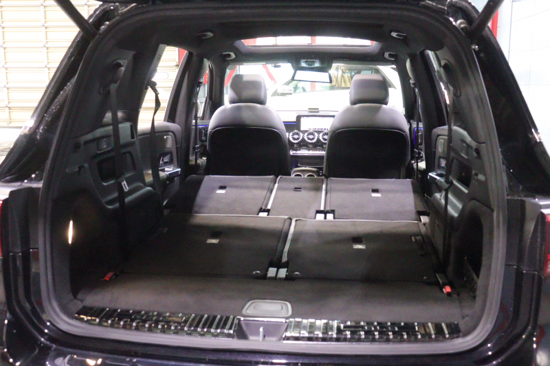 メルセデスベンツ GLB GLB200d AMGﾚｻﾞｰｴｸｽｸﾙｰｼﾌﾞ&ｱﾄﾞﾊﾞﾝｽﾄﾞ&ﾅﾋﾞｹﾞｰｼｮﾝP ﾚｰﾀﾞｰSP　ﾂｰﾄﾝﾚｻﾞｰ(灰/黒) ﾊﾟﾉﾗﾏｻﾝﾙｰﾌ 10.25ｲﾝﾁﾜｲﾄﾞﾅﾋﾞ&ｺｸﾋﾟｯﾄﾃﾞｨｽﾌﾟﾚｲ ｱﾄﾞﾊﾞﾝｽﾄﾞｻｳﾝﾄﾞ ﾏﾙﾁﾋﾞｰﾑLED 360ｶﾒﾗ ﾏﾙﾁｶﾗｰｱﾝﾋﾞｴﾝﾄ(64色) AMGｴｱﾛ　2年保証