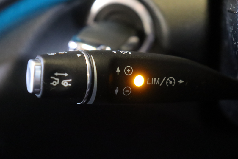 メルセデスベンツ Vクラス V260 ｱﾊﾞﾝｷﾞｬﾙﾄﾞ ﾛﾝｸﾞ AMGﾗｲﾝ ｴｸｽｸﾙｰｼﾌﾞｼｰﾄP ﾚｰﾀﾞｰSP　105台限定 黒革 ﾊﾟﾉﾗﾏｻﾝﾙｰﾌ 8.4ｲﾝﾁﾜｲﾄﾞﾅﾋﾞ Burmesterｻｳﾝﾄﾞ Carrozeriaﾘｱﾓﾆﾀｰ 2列目ｴｸｽｸﾙｰｼﾌﾞｼｰﾄ ｼｰﾄﾋｰﾀｰ ﾍﾞﾝﾁﾚｰﾀｰ ﾏｯｻｰｼﾞ 冷蔵庫付ｾﾝﾀｰｺﾝｿｰﾙ　2年保証