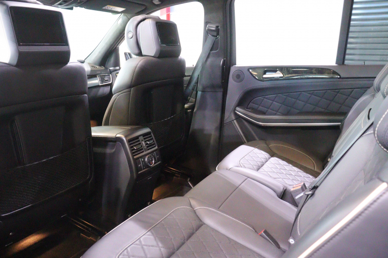 メルセデスベンツ GLクラス GL550 4MATIC AMGｴｸｽｸﾙｰｼﾌﾞ/designoｲﾝﾃﾘｱ/ｵ-ﾃﾞｨｵ&ﾋﾞｼﾞｭｱﾙP ﾚｰﾀﾞｰSP　1ｵｰﾅｰ designo専用ﾚｻﾞｰｼｰﾄ ﾊﾟﾉﾗﾏｻﾝﾙｰﾌ ﾜｲﾄﾞﾅﾋﾞ 360ｶﾒﾗ ﾘｱｴﾝﾀｰﾃｲﾒﾝﾄ ﾍﾞﾝﾁﾚｰﾀｰ harman/kardonｻｳﾝﾄﾞ AMGｴｱﾛ&21ｲﾝﾁｱﾙﾐ　2年保証