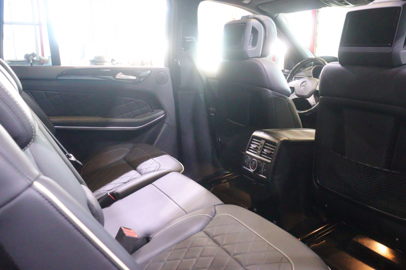 メルセデスベンツ GLクラス GL550 4MATIC AMGｴｸｽｸﾙｰｼﾌﾞ/designoｲﾝﾃﾘｱ/ｵ-ﾃﾞｨｵ&ﾋﾞｼﾞｭｱﾙP ﾚｰﾀﾞｰSP　1ｵｰﾅｰ designo専用ﾚｻﾞｰｼｰﾄ ﾊﾟﾉﾗﾏｻﾝﾙｰﾌ ﾜｲﾄﾞﾅﾋﾞ 360ｶﾒﾗ ﾘｱｴﾝﾀｰﾃｲﾒﾝﾄ ﾍﾞﾝﾁﾚｰﾀｰ harman/kardonｻｳﾝﾄﾞ AMGｴｱﾛ&21ｲﾝﾁｱﾙﾐ　2年保証